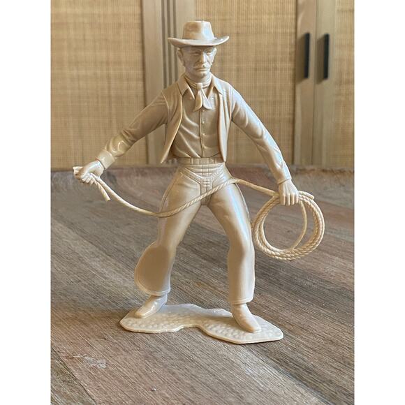 Vintage Louis Marx Plastic 6" Cowboy Indian Figures Toy Plastic 6" figures - Picture 1 of 9